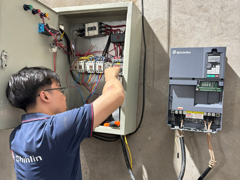 Dự Án Lắp Biến Tần Shihlin Cho Động Cơ Dàn Lạnh